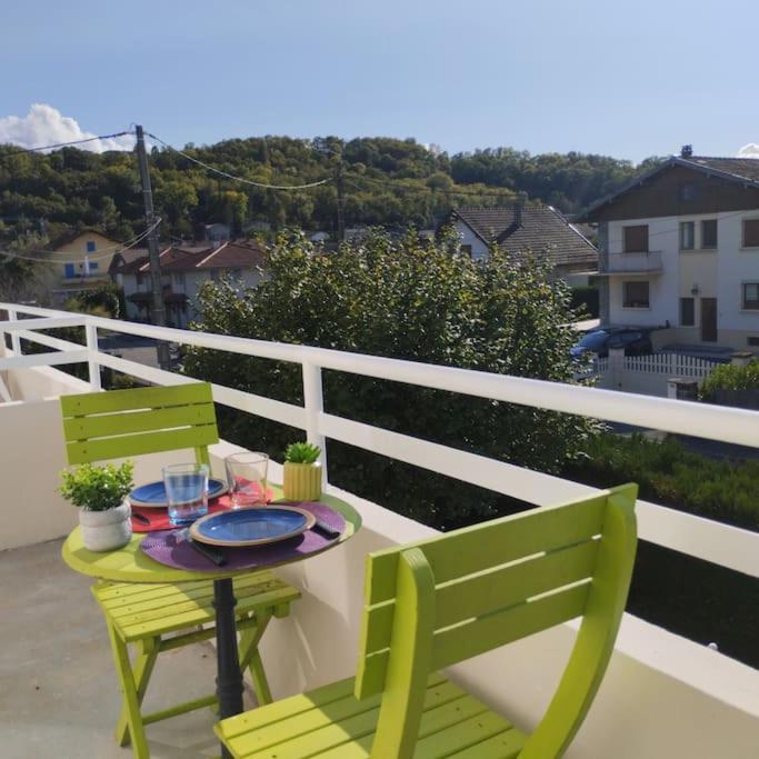Appartement Verdoyant Au Bord Du Lac Leman Entre Evian Et Thonon Dans Une Villa Publier Buitenkant foto