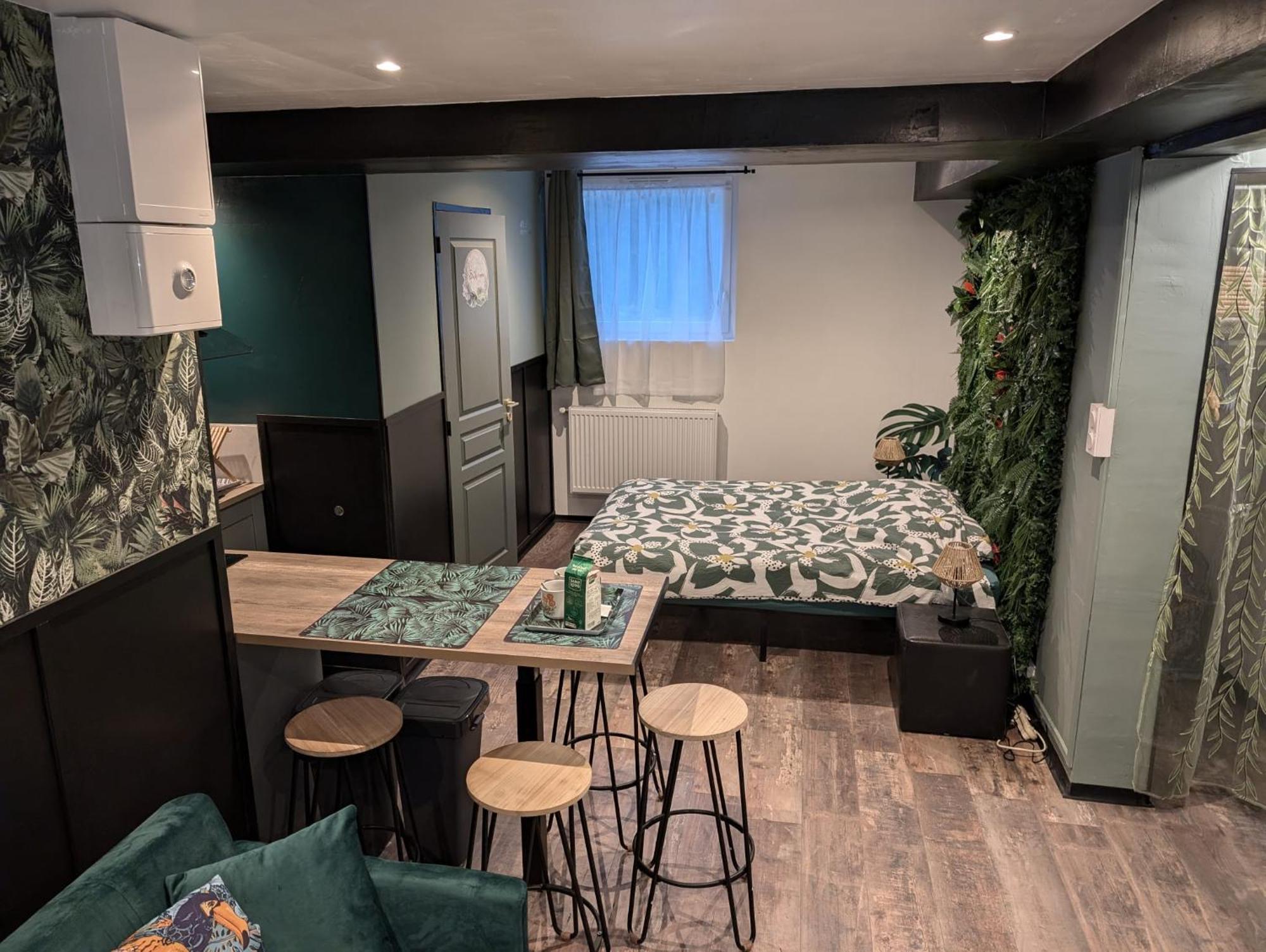 Appartement Verdoyant Au Bord Du Lac Leman Entre Evian Et Thonon Dans Une Villa Publier Buitenkant foto